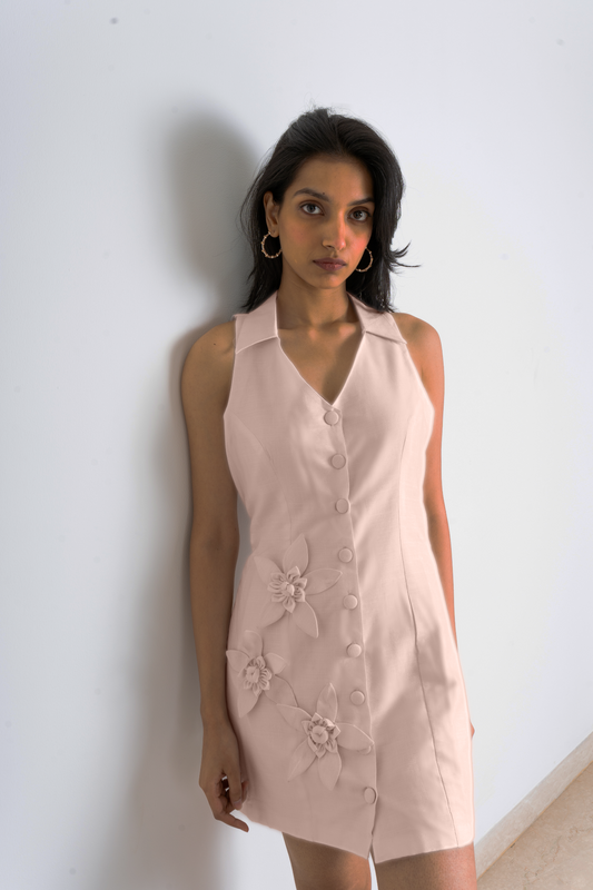 3D handmade flower embellished sleeveless linen mini dress in pink with collars and centre front button closure. Lined
